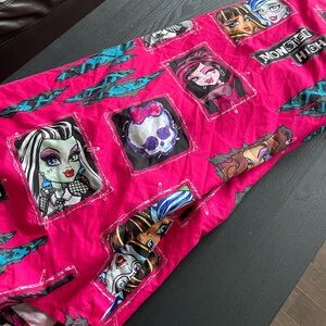 Monster High Twin Top Bed Sheet